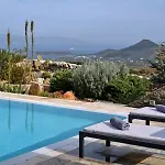 Villa Joy With Private Pool, Close To Naoussa *