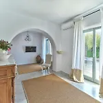 Joy With Private Pool, Close To Naoussa Villa Kostos