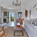 Joy With Private Pool, Close To Naoussa *