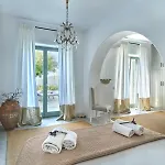 Joy With Private Pool, Close To Naoussa Kostos