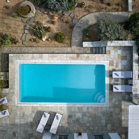 Joy With Private Pool, Close To Naoussa Kostos