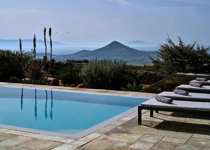 Joy With Private Pool, Close To Naoussa Kostos