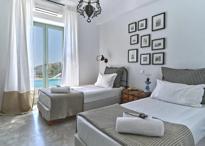 Joy With Private Pool, Close To Naoussa Βίλα *